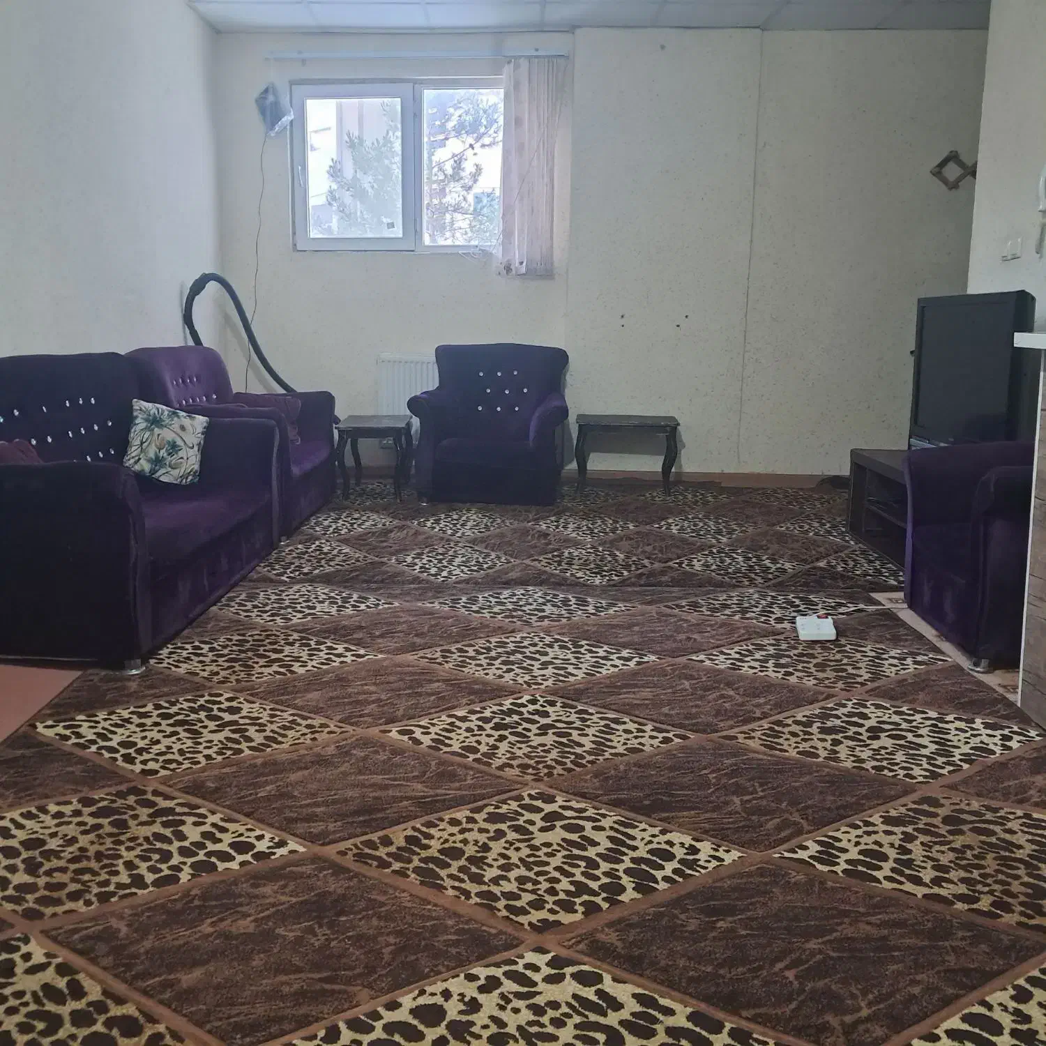 منزل مبله پشت بیمارستان پیوند اعضا|اجارهٔ کوتاهمدت آپارتمان و سوئیت|صدرا-فارس, فاز ۱|دیوار