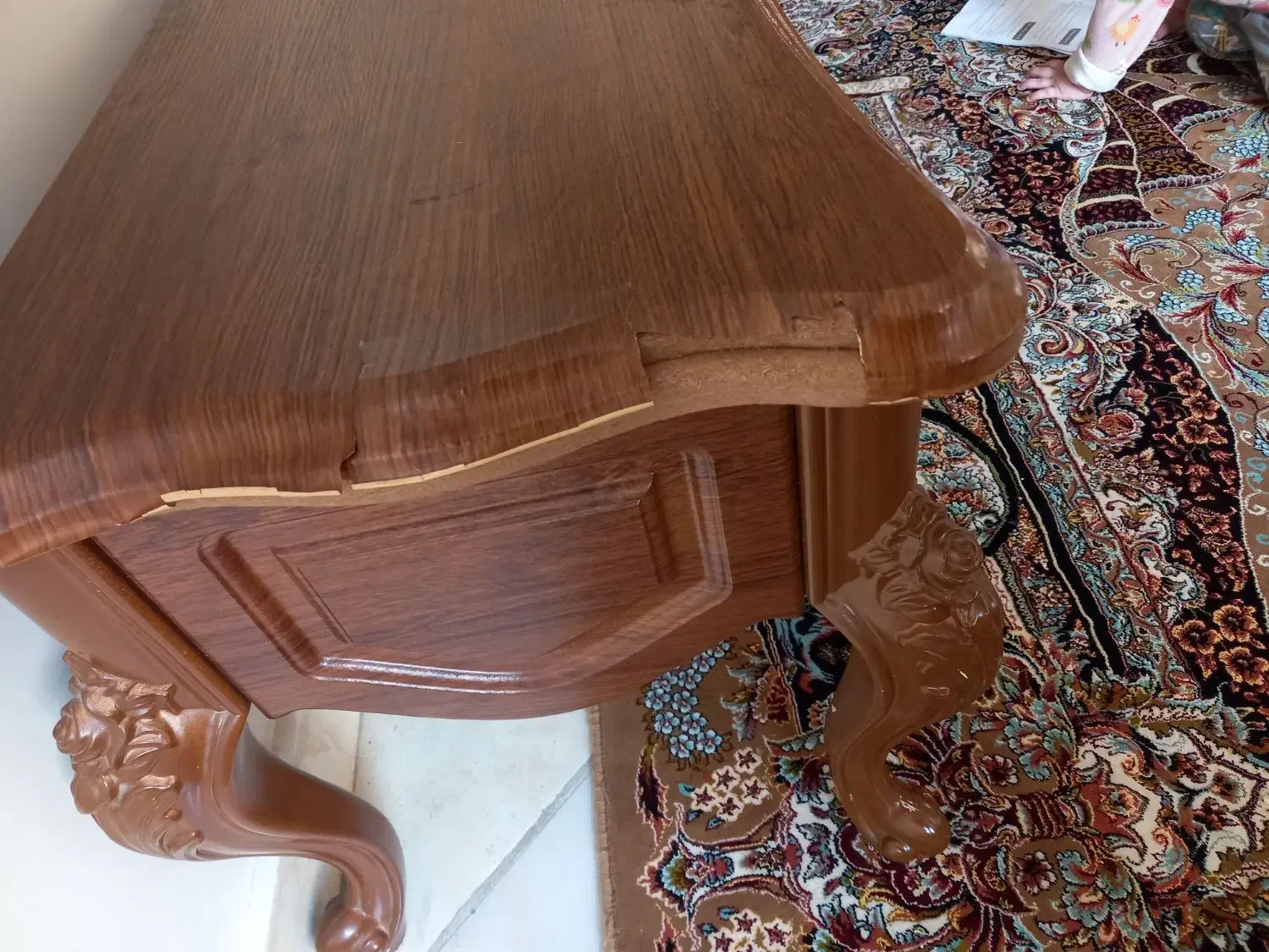 یک عدد زیر تلوزیون سالم|میز تلویزیون|تهران, جوادیه تهرانپارس|دیوار