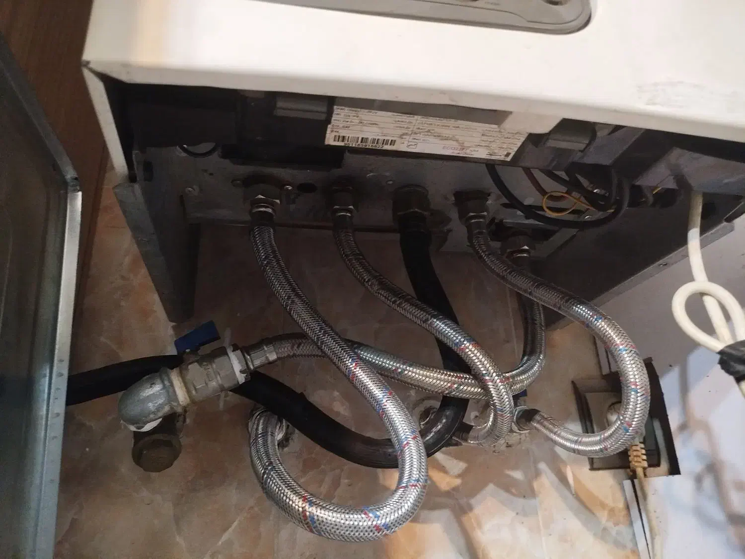 پکیج|آبگرمکن، پکیج، شوفاژ|شاهینشهر, شهرک میلاد|دیوار