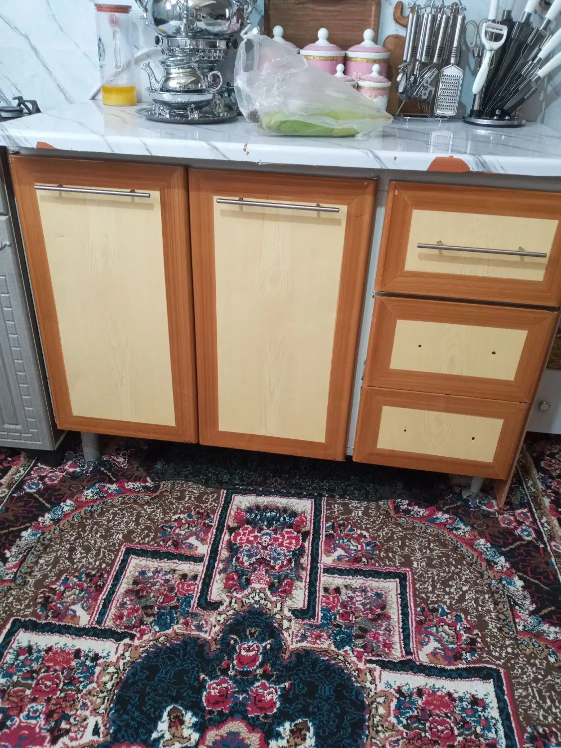 کابینت اهنی و هود سینگ|کتابخانه، شلف، قفسه‌های دیواری|گلستان (تهران), |دیوار