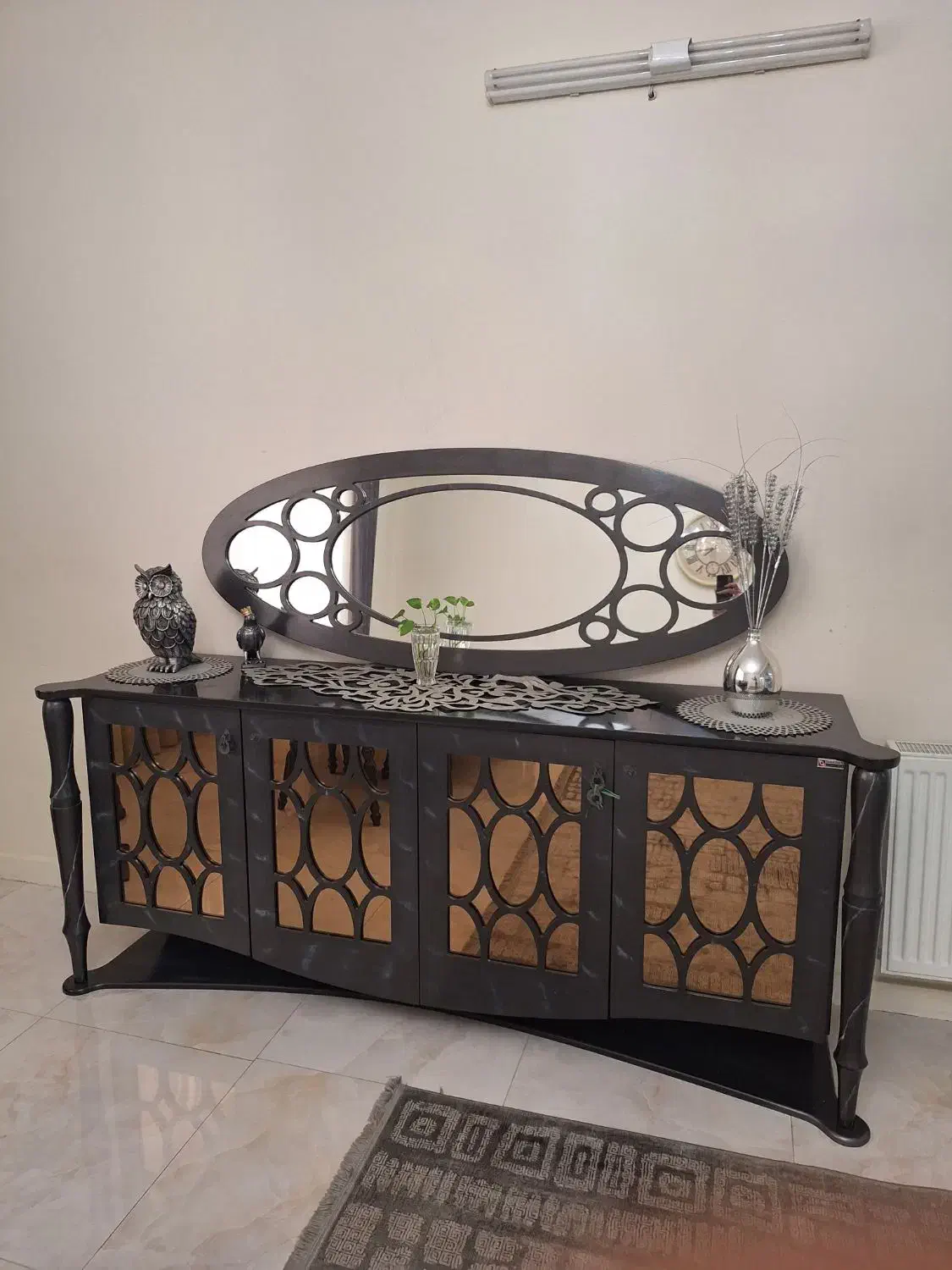 در حد نو   تمیز خش رخ|میز و صندلی غذاخوری|پرند, فاز ۵|دیوار