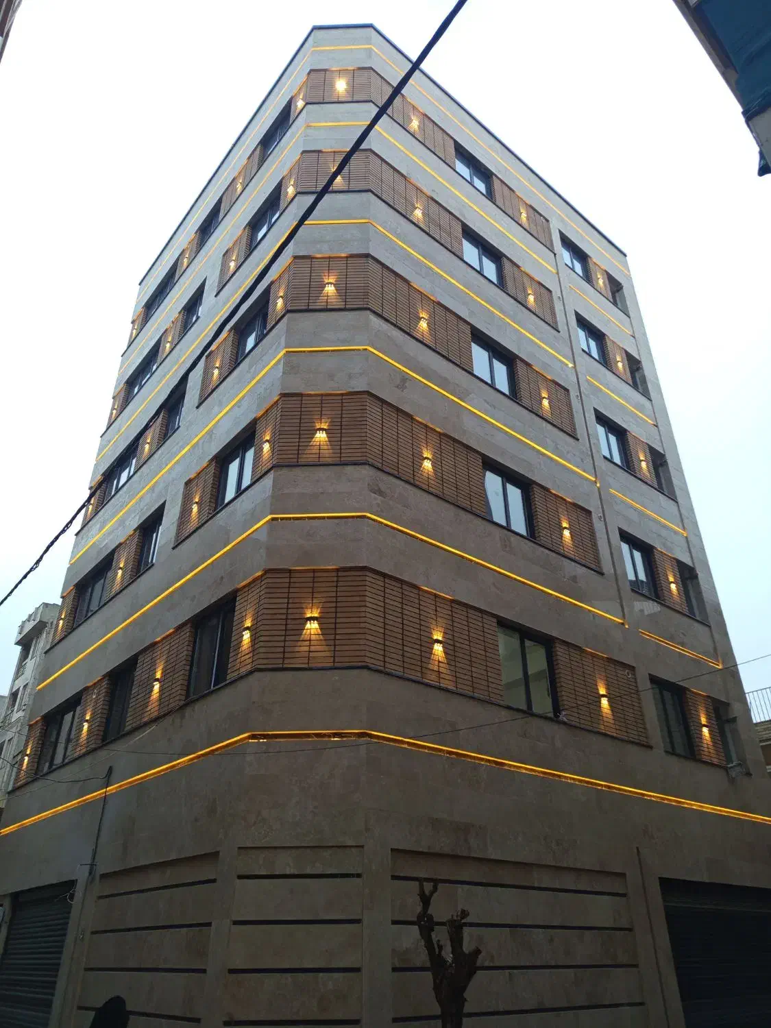 اجاره 90 متری کلید نخورده حق شناس (نه دی)