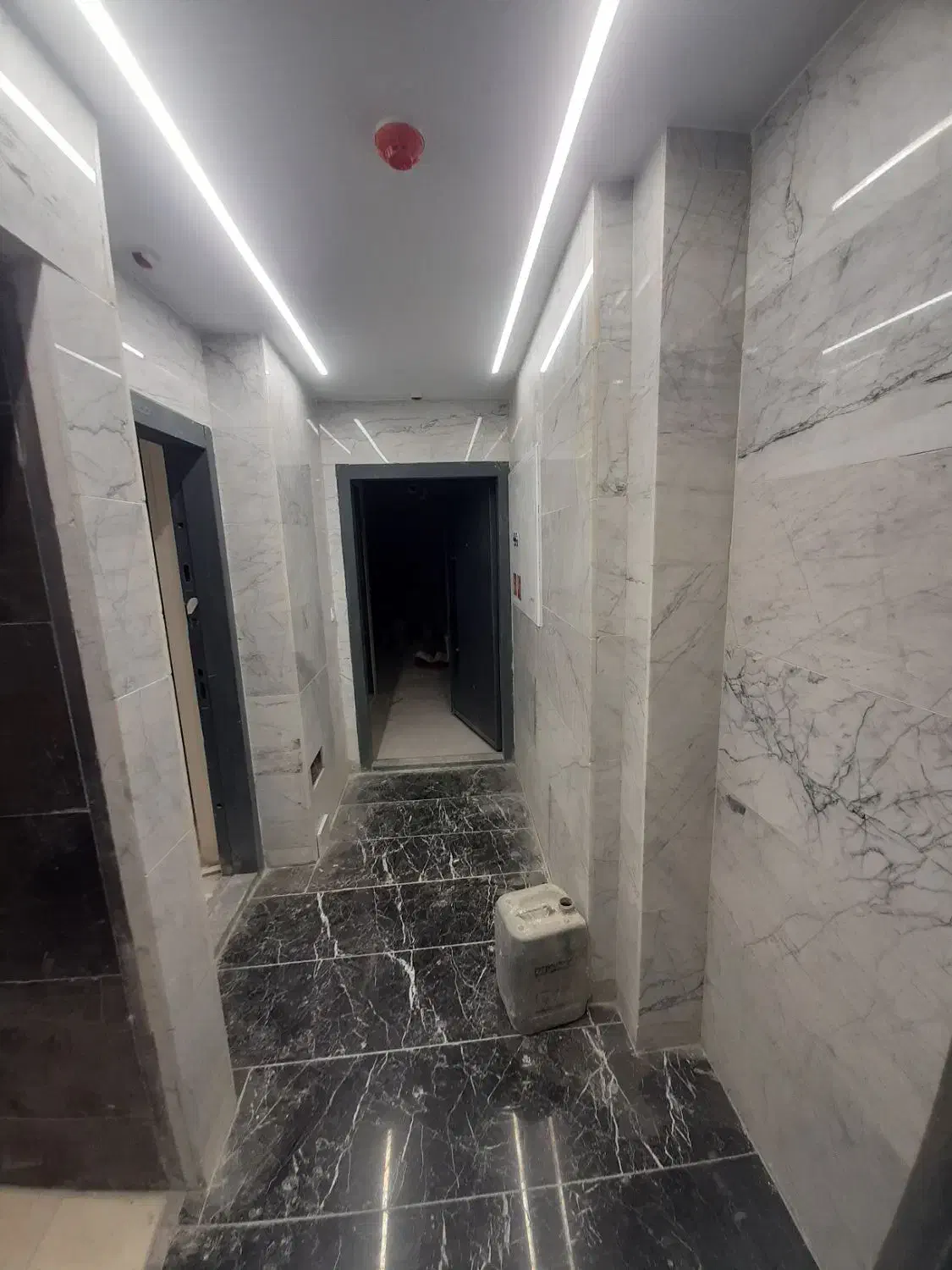 ۸۱مترنوسازکلید نخورده ط ۶ خ پیروزی بلوار نیکنام