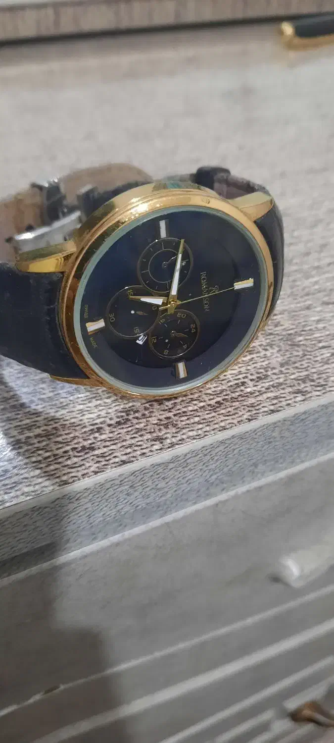 ساعت رومانسون|ساعت|میرجاوه, |دیوار