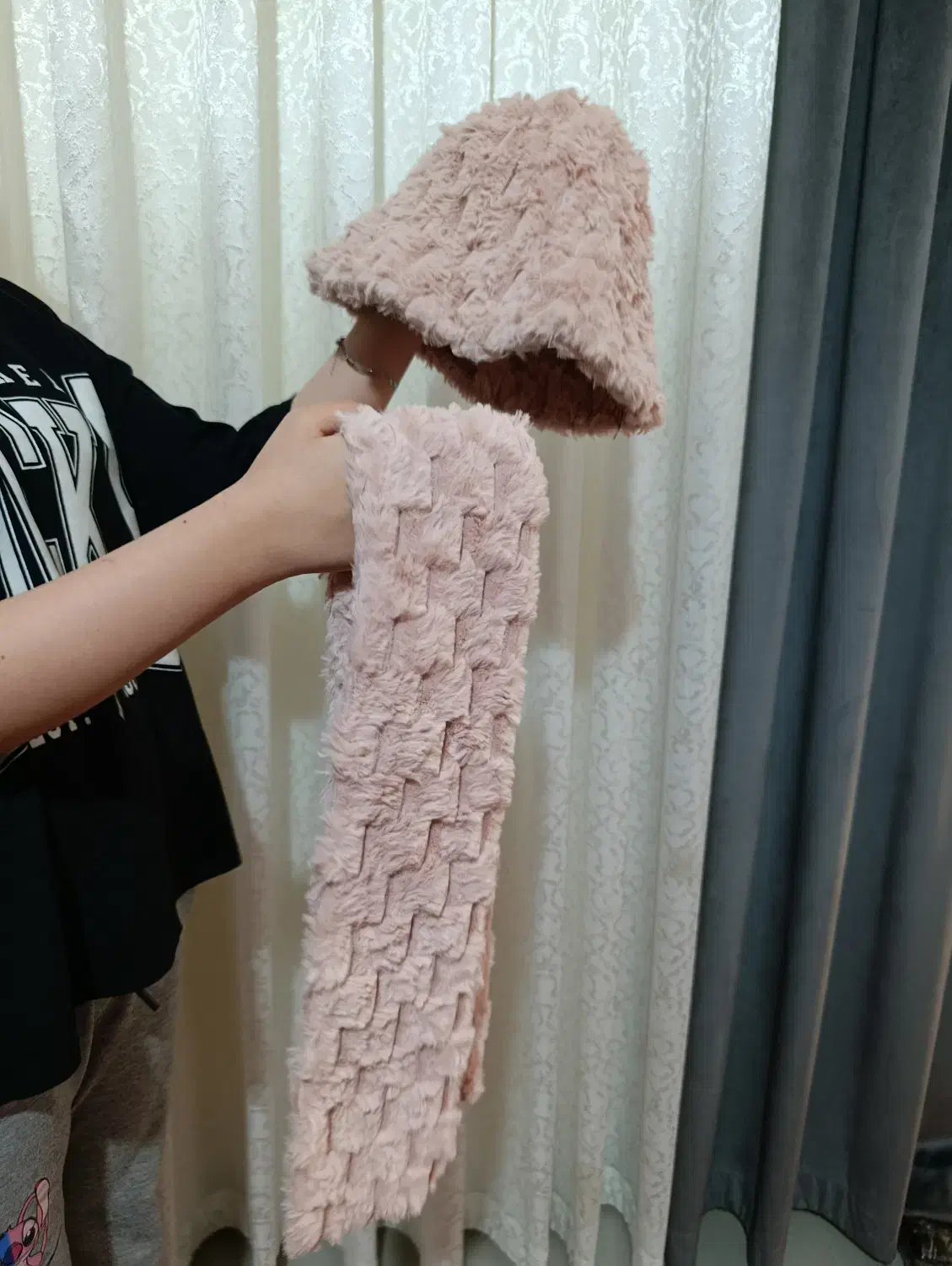 شال، کلاه ،دستکش|لباس|تاکستان, |دیوار