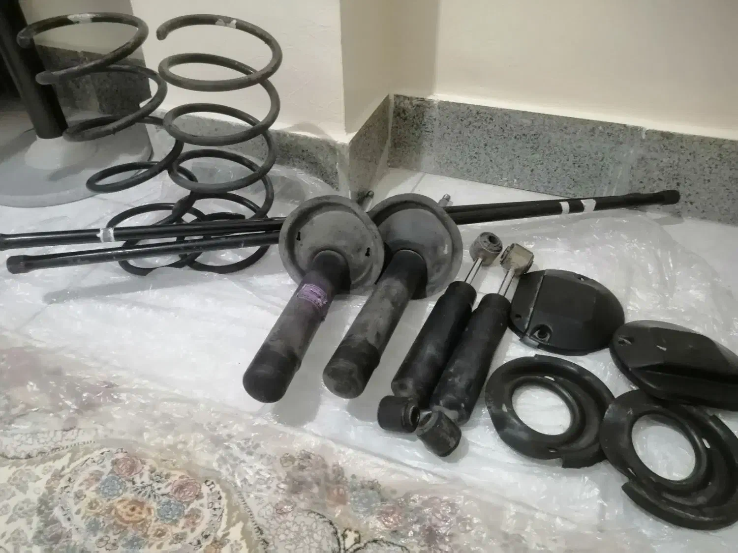 کمک فنر فابریک پژو 405|قطعات یدکی و لوازم جانبی|شاهینشهر, خانه کارگر|دیوار