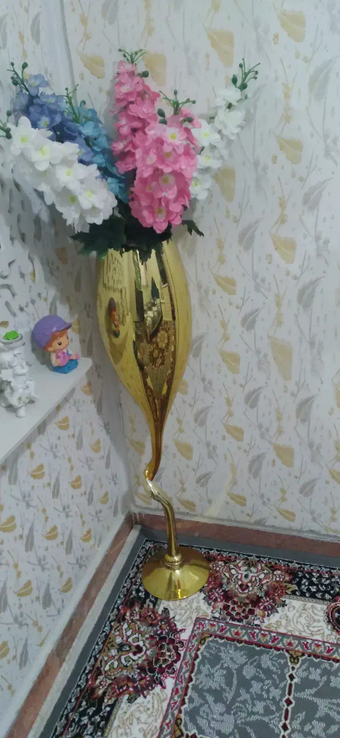 گلدان|گل مصنوعی|پاکدشت, پاکدشت (مامازند)|دیوار