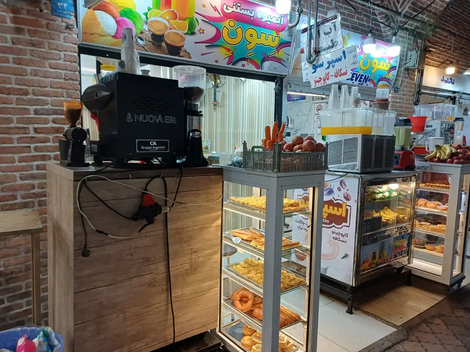 به یک همکار نیازمندیم|استخدام خدمات فروشگاه و رستوران|خوی, |دیوار