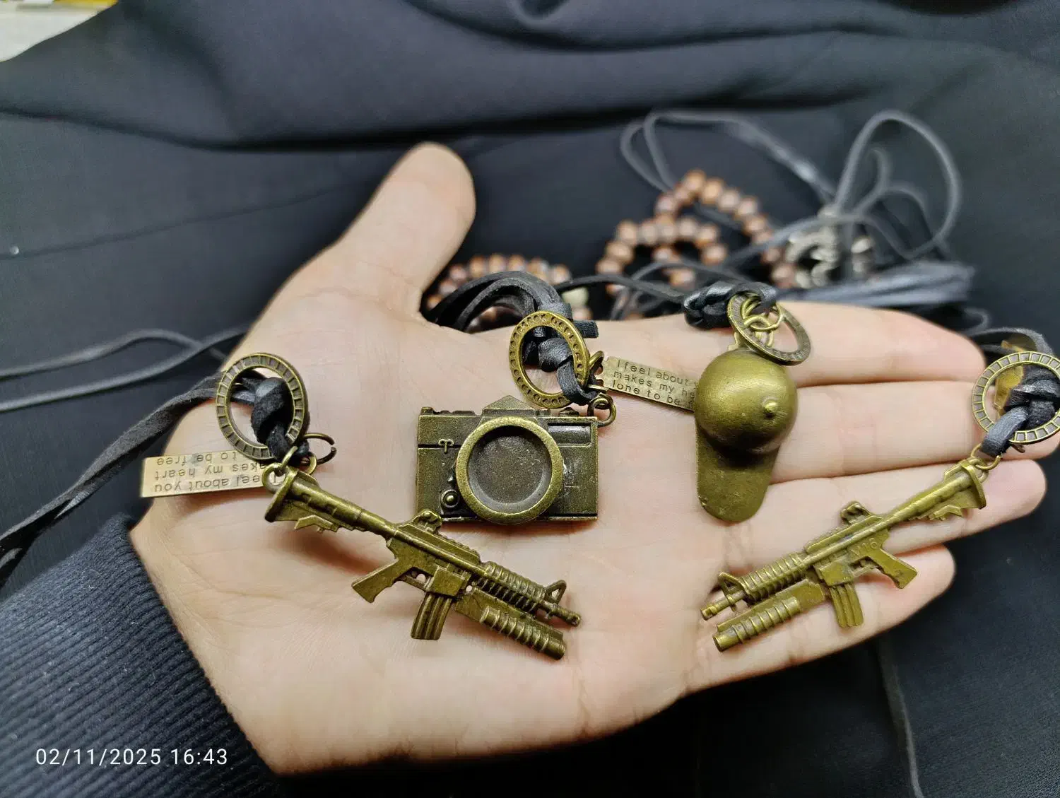 گردنبند های زیبا با قیمتی مفت|بدلیجات|بم, |دیوار