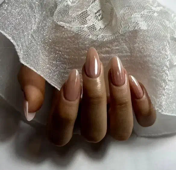 کاشت ناخن|خدمات آرایشگری و زیبایی|گلبهار, شهر جدید گلبهار|دیوار