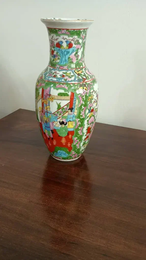 گلدان مرغی اصل|کلکسیون اشیاء عتیقه|هشتگرد, شهرک پامچال|دیوار