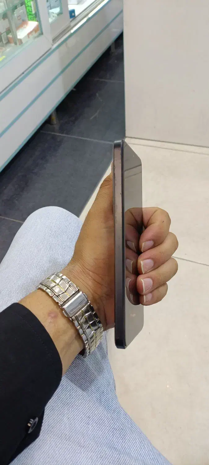 گوشی|موبایل|بومهن, |دیوار