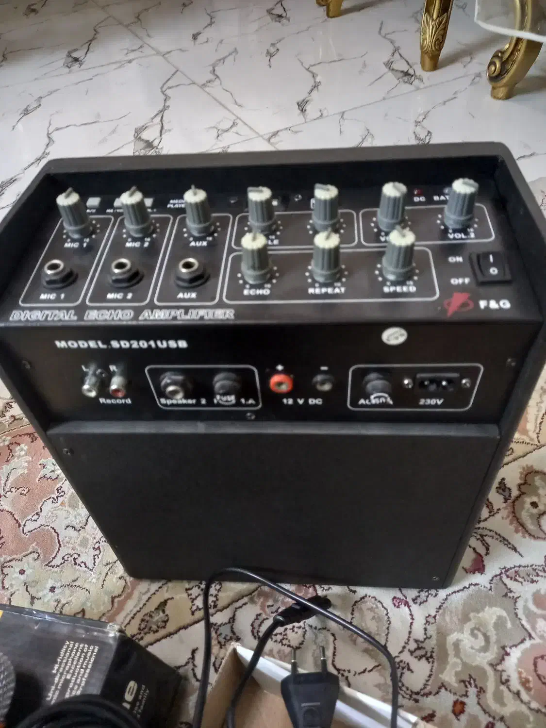 امپلیفایر با میکروفن خارجی|گیتار، بیس، امپلیفایر|پردیس, فاز ۸|دیوار