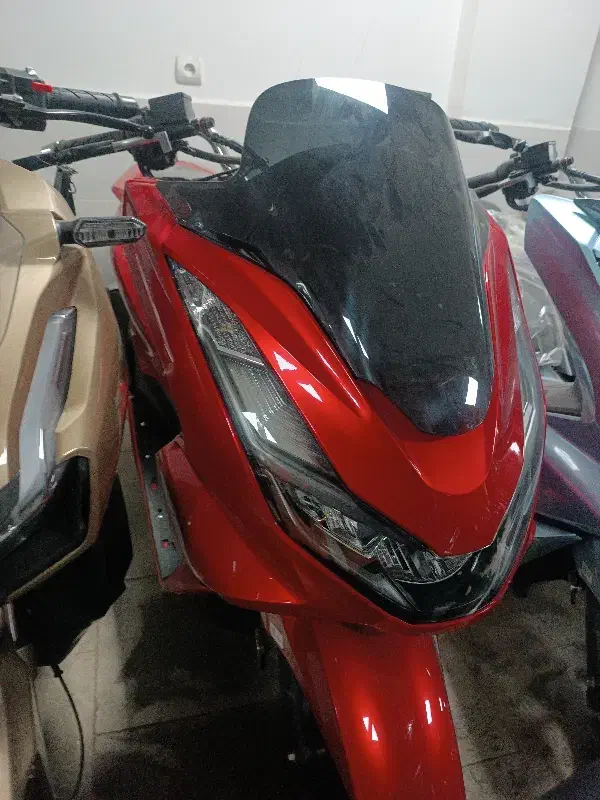 pcx خشک 1404|موتورسیکلت|ری, جوانمرد قصاب|دیوار