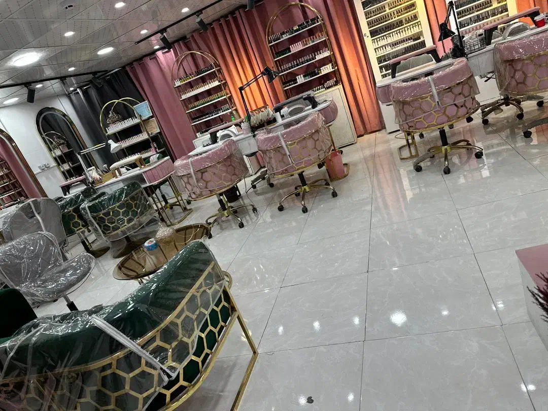 تجهیزات سالن زیبایی|آرایشگاه و سالن‌های زیبایی|اهواز, کوی باهنر|دیوار