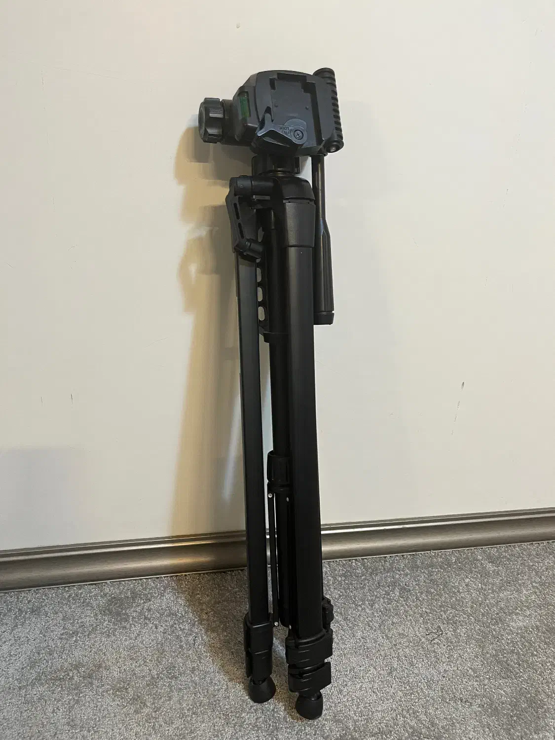 سه پایه دوربین ویفنگ مدل WT-3560|دوربین عکاسی و فیلمبرداری|کاشان, فاز ۱ ناجی آباد|دیوار