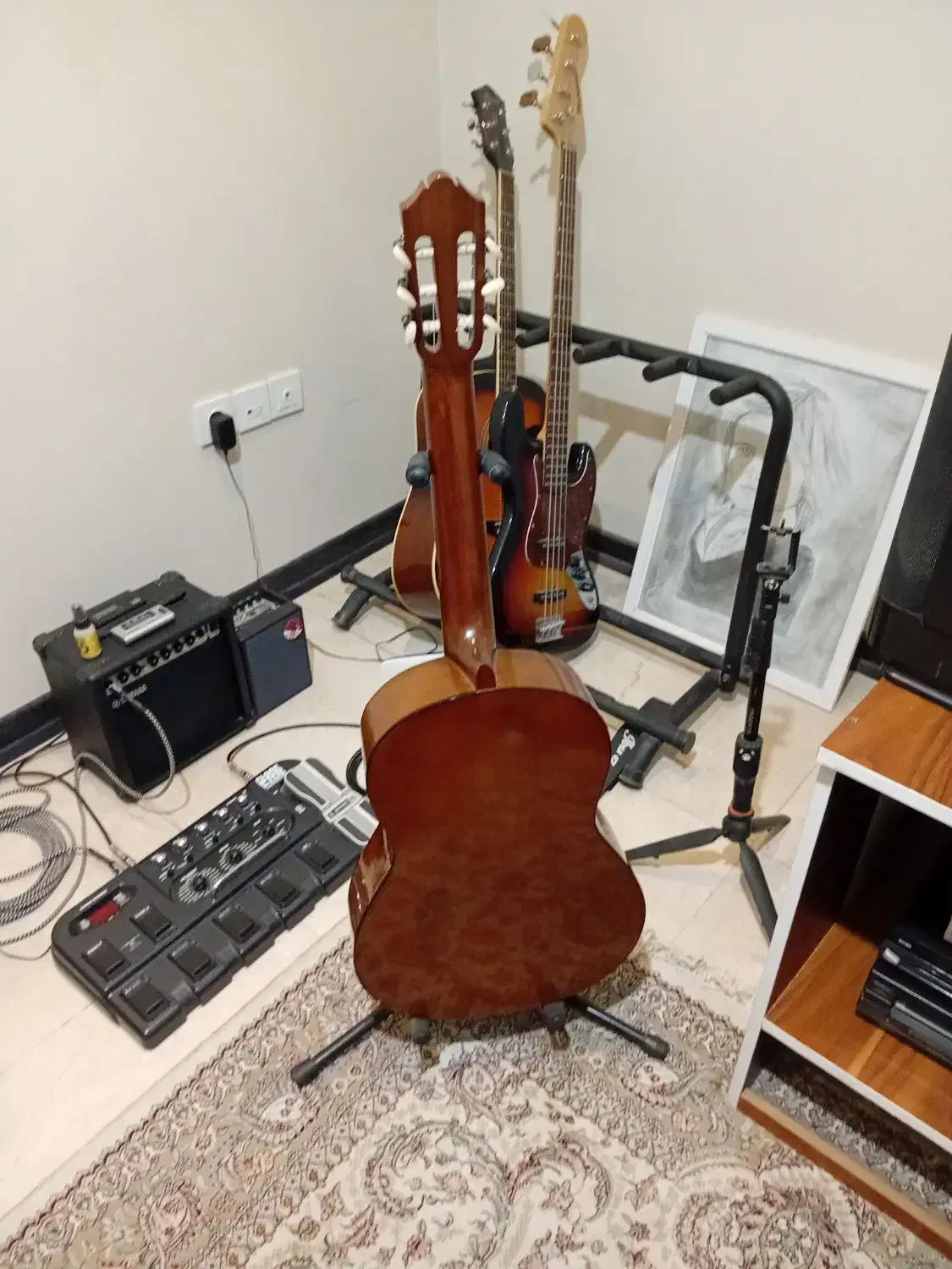 گیتار کلاسیک یاماها C40|گیتار، بیس، امپلیفایر|فردیس, فردیس|دیوار