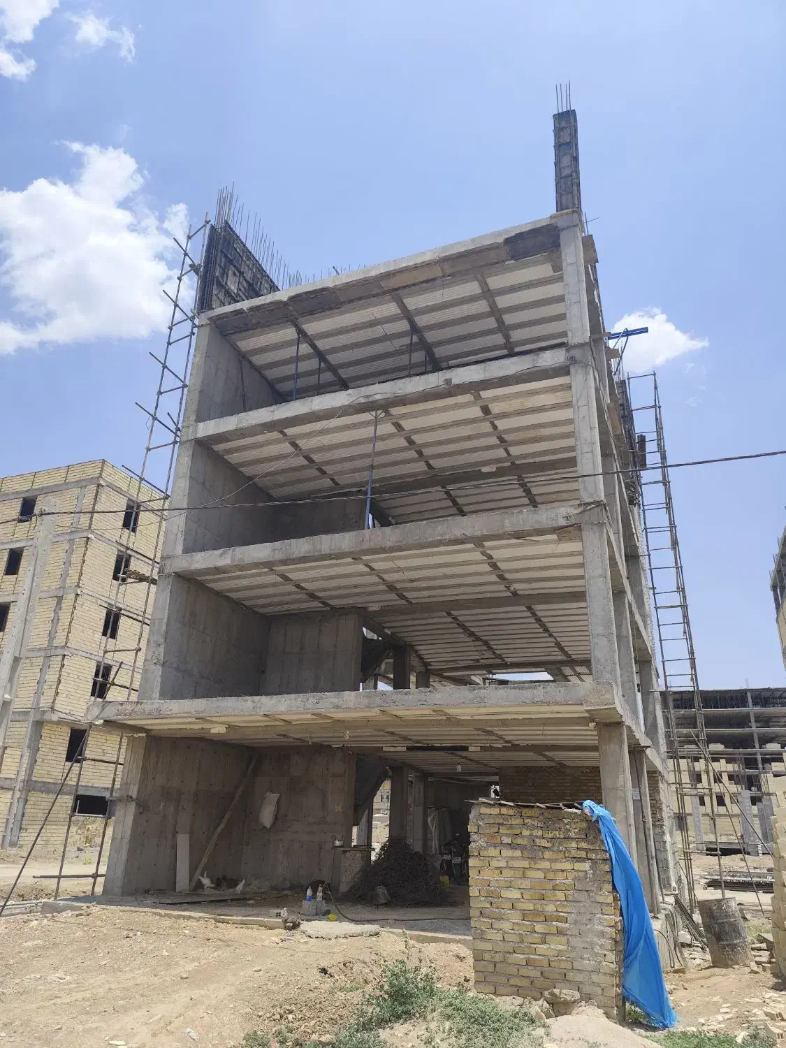 پیش فروش آپارتمان  تمدن ،شاپوری 80متری|پیش‌فروش املاک|خرم‌آباد, |دیوار