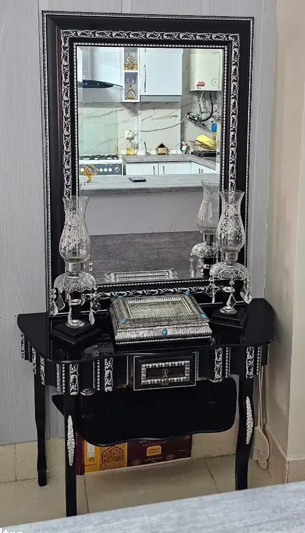 آئینه و شمعدان و کنسول|بوفه، ویترین، کنسول|اصفهان, گرکان|دیوار
