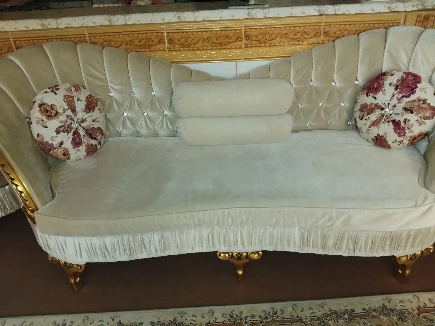 مبل نه نفره و میز غذا خوری شیش نفره|مبلمان خانگی و میز عسلی|آبیک, |دیوار