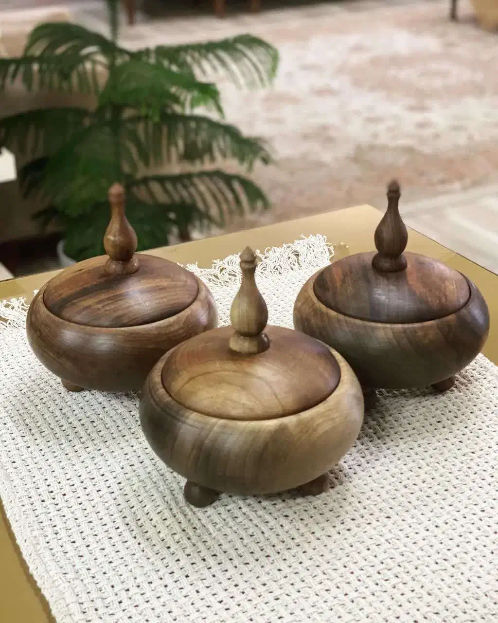 شکلات خوری چوب گردو (نو و تولید جدید کارگاه )|صنایع دستی و سایر لوازم تزئینی|سبزوار, عظیمیان|دیوار