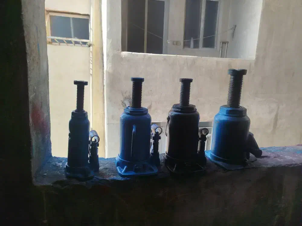 جکهای روغنی درهمه سایزی وجرثقیل سقفیف|ماشینآلات صنعتی|اندیمشک, |دیوار