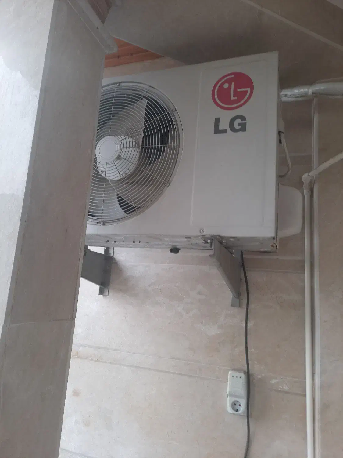 فروش کلر ال.جی .۲۷۰۰۰|کولر گازی و فنکوئل|بندر انزلی, ساحل قو|دیوار