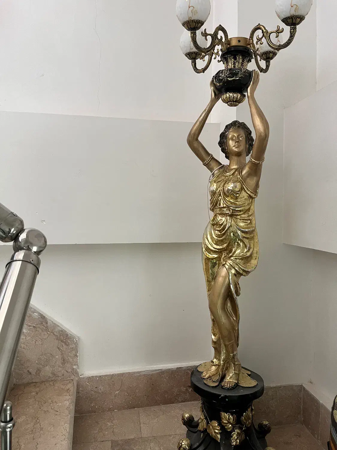 لوستر استاده|لوستر و چراغ آویز|تبریز, |دیوار