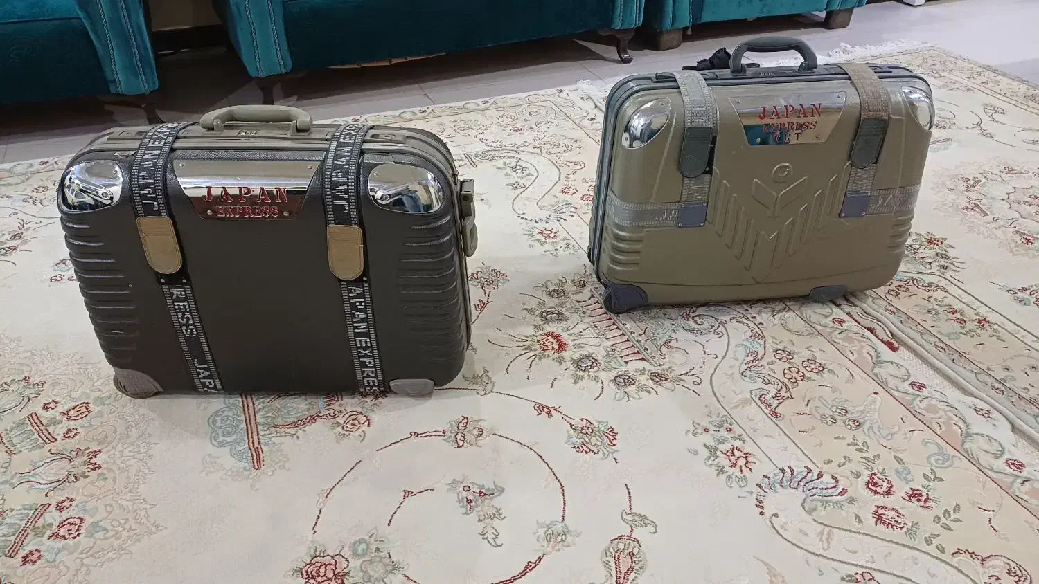 چمدان|کیف، کفش، کمربند|اهواز, زیتون کارمندی|دیوار