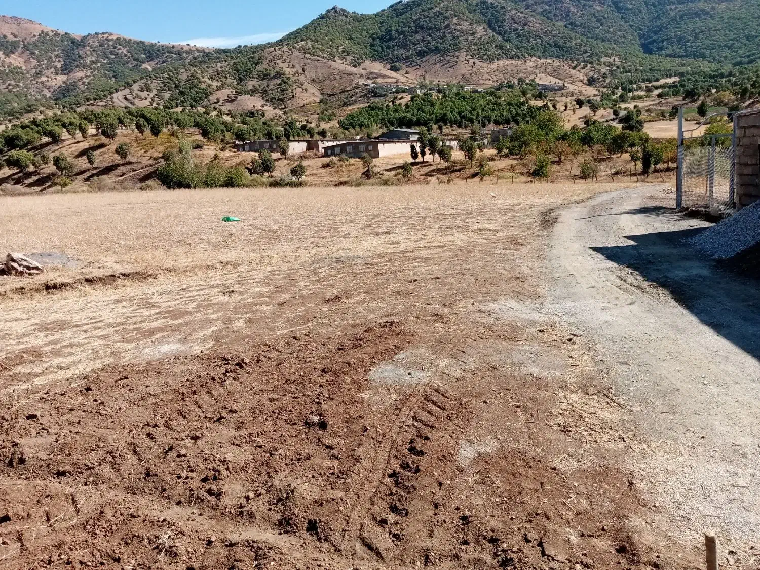 فروشی زمین خام|فروش زمین و ملک کلنگی|بانه, |دیوار