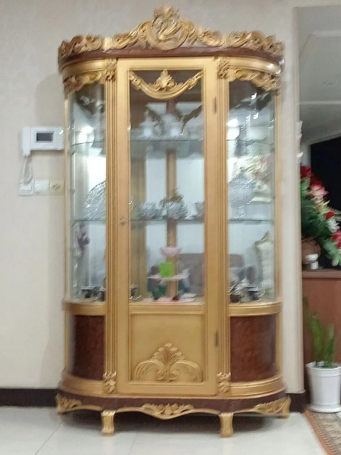 ویترین|بوفه، ویترین، کنسول|فردیس, فردیس|دیوار