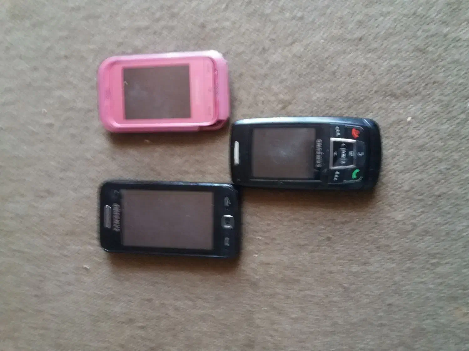 تعدای گوشی قابل تعمیر و نیاز به باطری|موبایل|شیراز, عادل آباد|دیوار