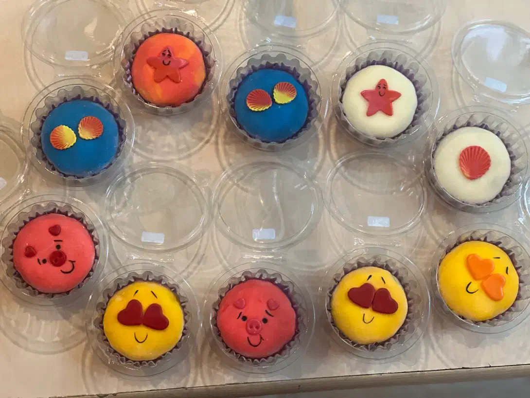 موچی و کیک لیوانی و کیک اسلایس|خدمات پذیرایی، مراسم|رشت, منظریه|دیوار