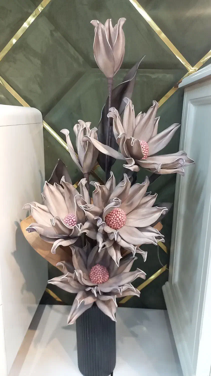 گلدان شیک|گل مصنوعی|تهران, شهرک آزادی|دیوار