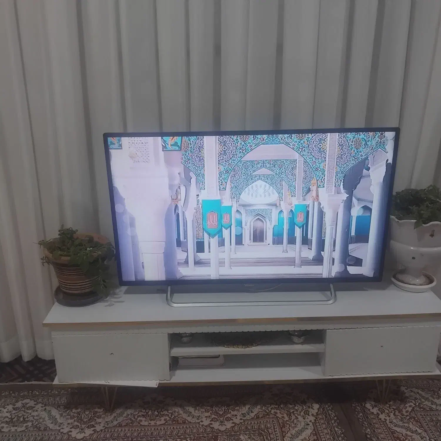 تلویزیون سونیا 43 دیجیتال سر خود|تلویزیون و پروژکتور|قائن, |دیوار