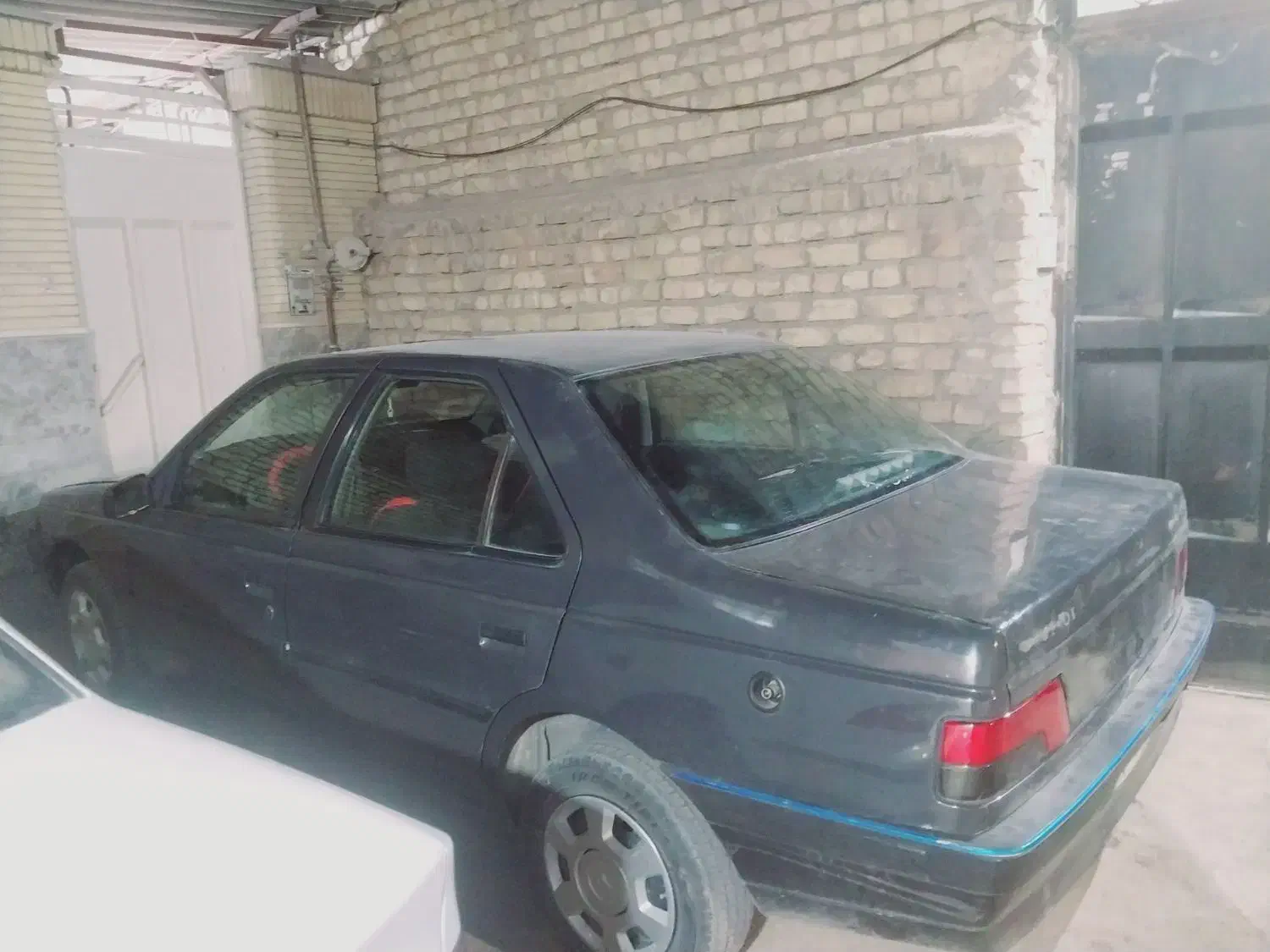 پژو405gli مدل۸۳|خودرو سواری و وانت|اصفهان, دهنو|دیوار