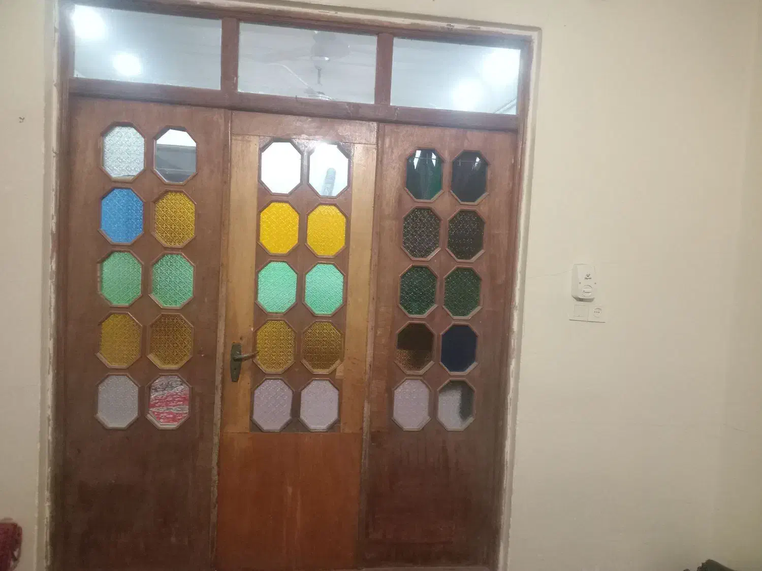 در چوبی خانه|مصالح و تجهیزات ساختمان|گرگان, |دیوار