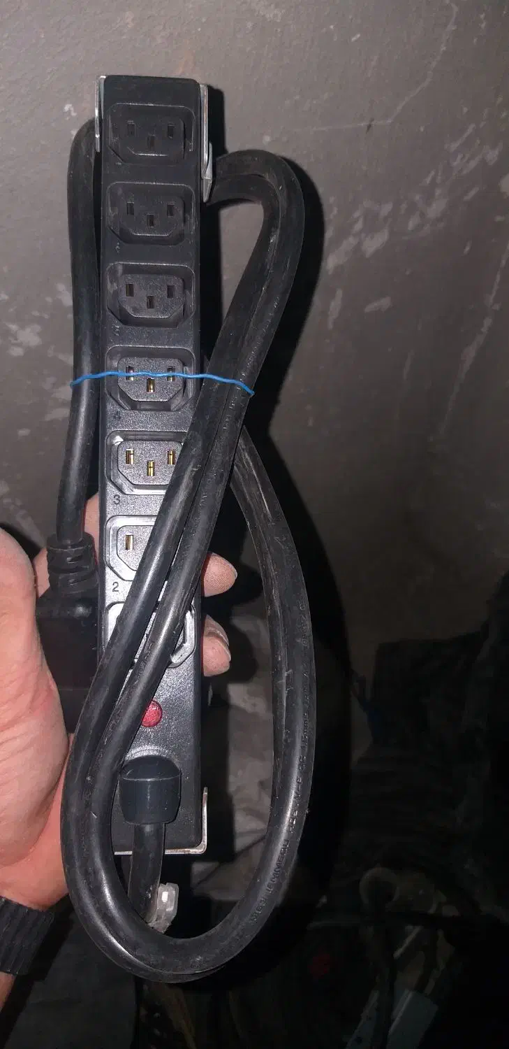 PDU رکمونت 1یونیت|مودم و تجهیزات شبکه|کرج, جهان‌شهر|دیوار