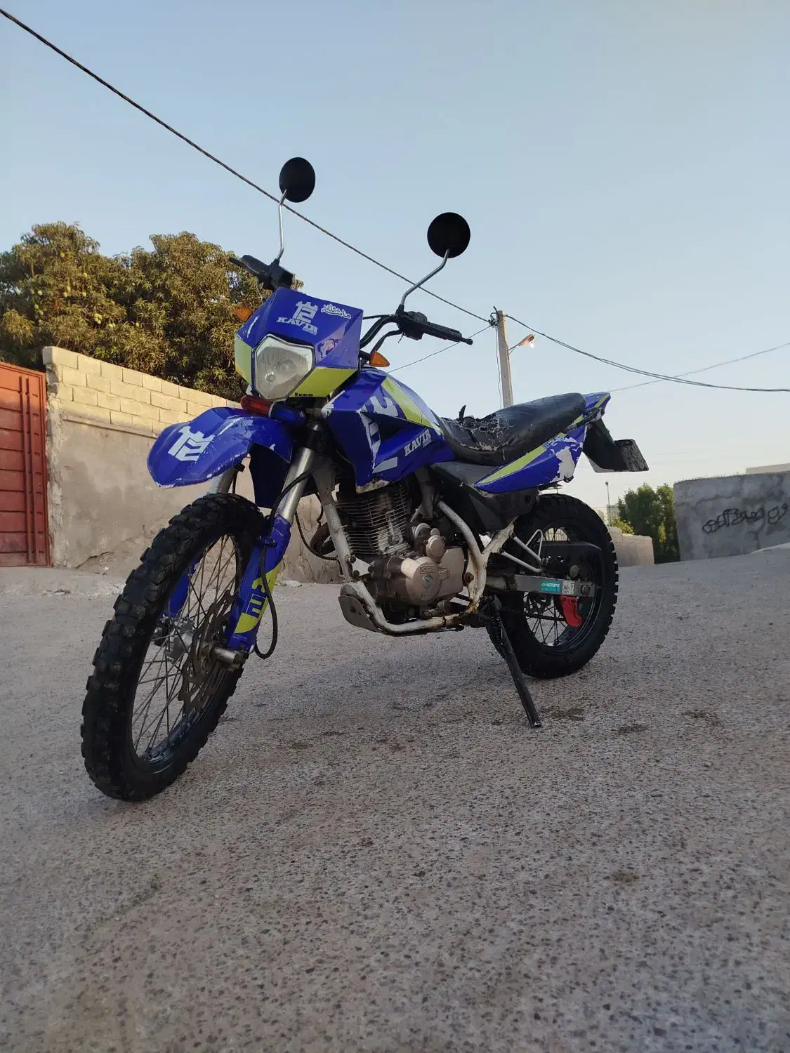 تریل کویر ۲۵۰ سی سی مدل آخر ۹۹|موتورسیکلت|بندرعباس, |دیوار