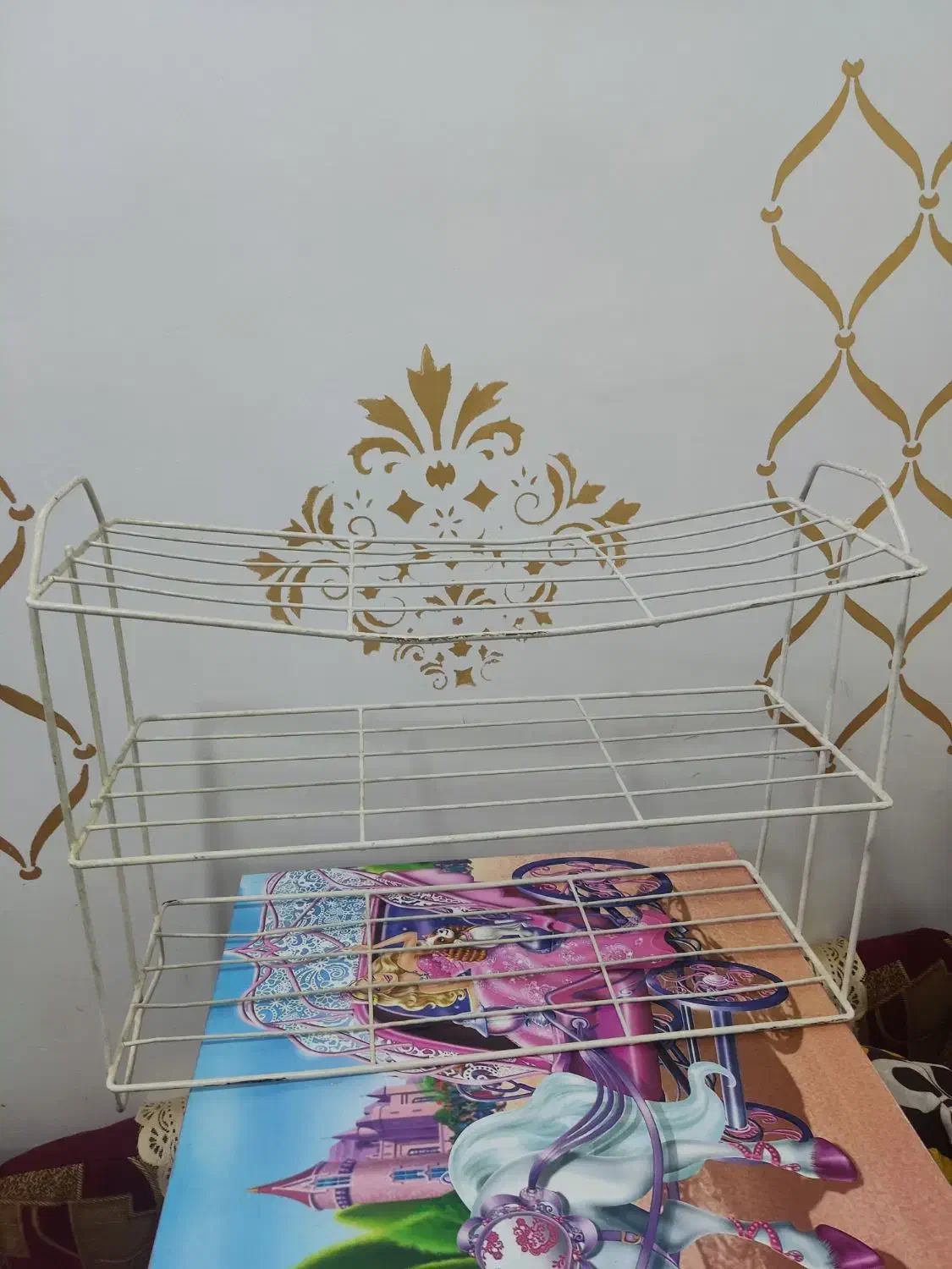 جاکفشی|جاکفشی، کمد، دراور|اهواز, فاز ۱ پادادشهر|دیوار