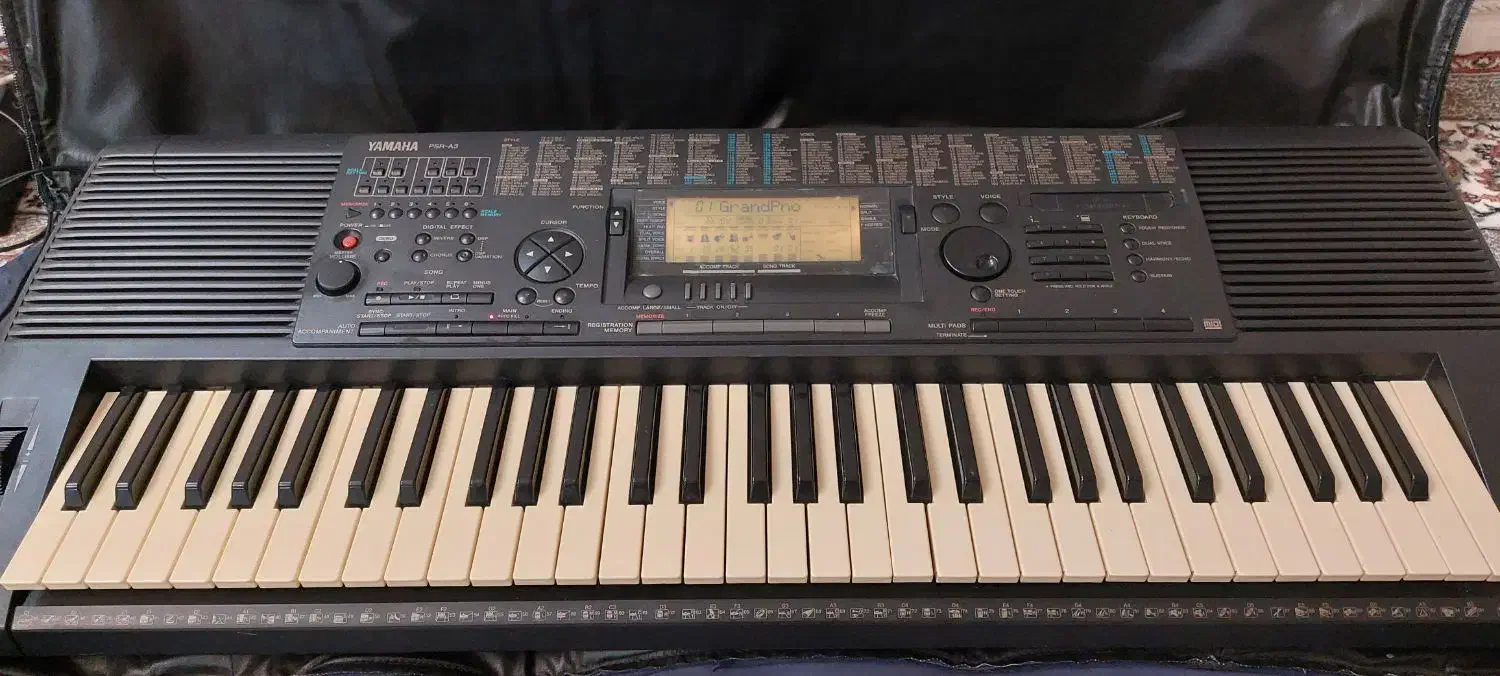 ارگ یاماها|پیانو، کیبورد، آکاردئون|کرج, ساسانی (قلمستان)|دیوار