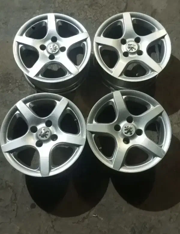 رینگ پنج پر ۱۷م|قطعات یدکی و لوازم جانبی|تربت جام, معدآباد|دیوار