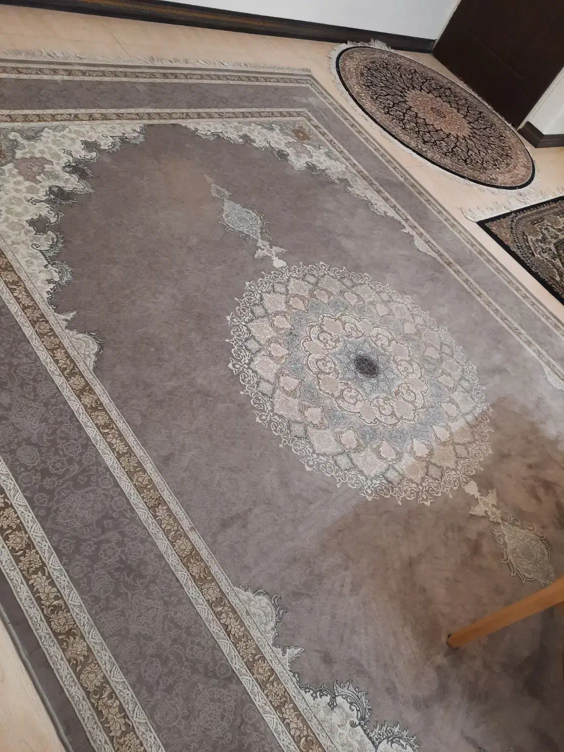 فرش اصیل تبریز 1200 شانه 9 رنگ|فرش|تهران, دهقان|دیوار