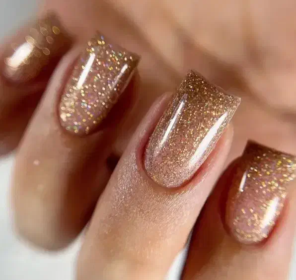 با هر کاشت ناخن و ترمیم ژلیش پا رایگان|خدمات آرایشگری و زیبایی|سبزوار, امیر کبیر|دیوار