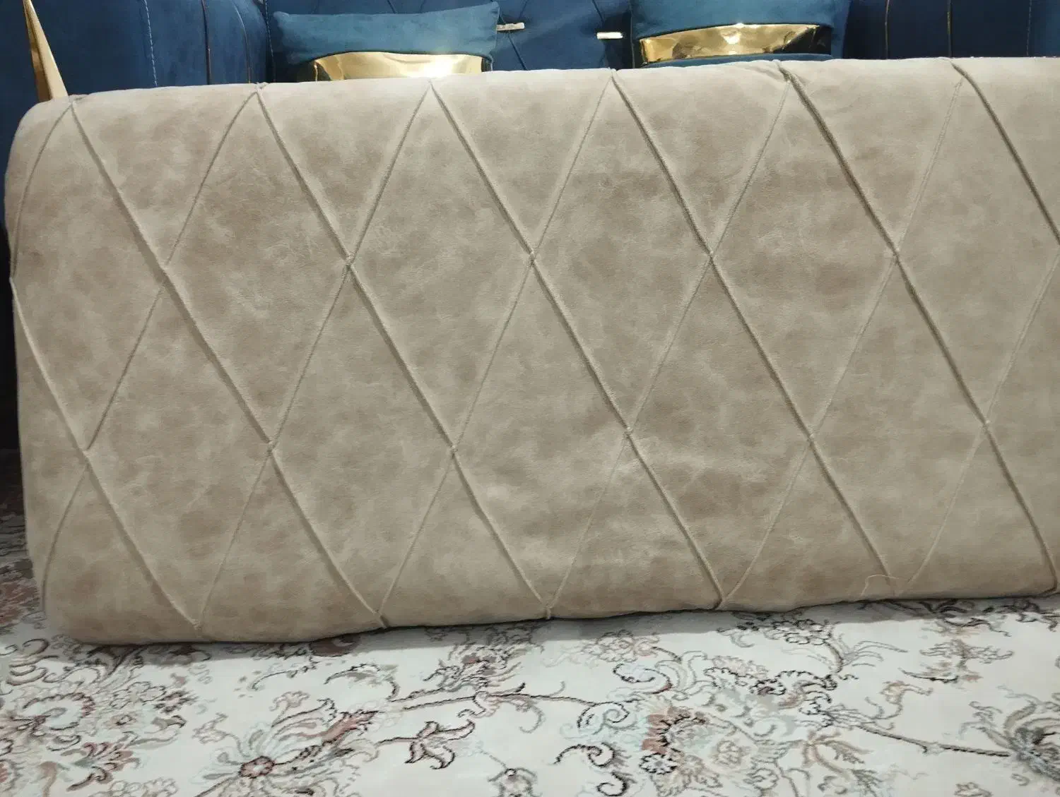 پشتی کرم|پشتی|زابل, |دیوار