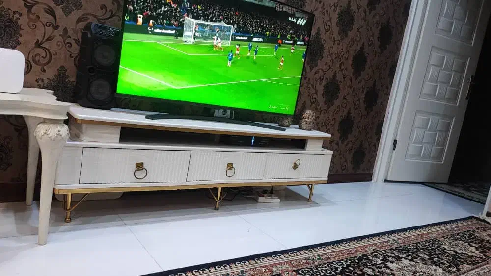 زیرتلوزیونی در حد نو|میز تلویزیون|اهواز, کوروش|دیوار