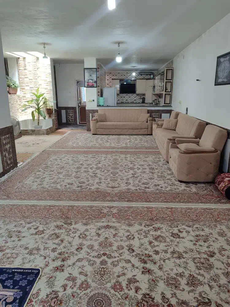 .فروش منزل دربه حیاط فاز ۳ خیابان شفا کوچه ۱|فروش خانه و ویلا|فیروزآباد (فارس), |دیوار