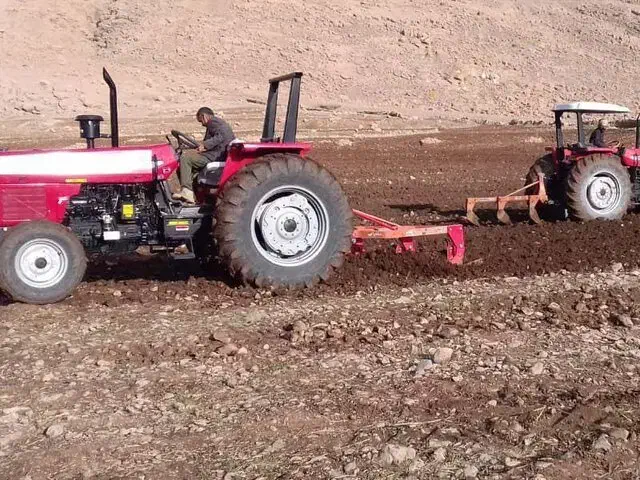 دیسک و شخم زدن زمین کشاورزی|خدمات باغبانی و درختکاری|آق قلا, |دیوار