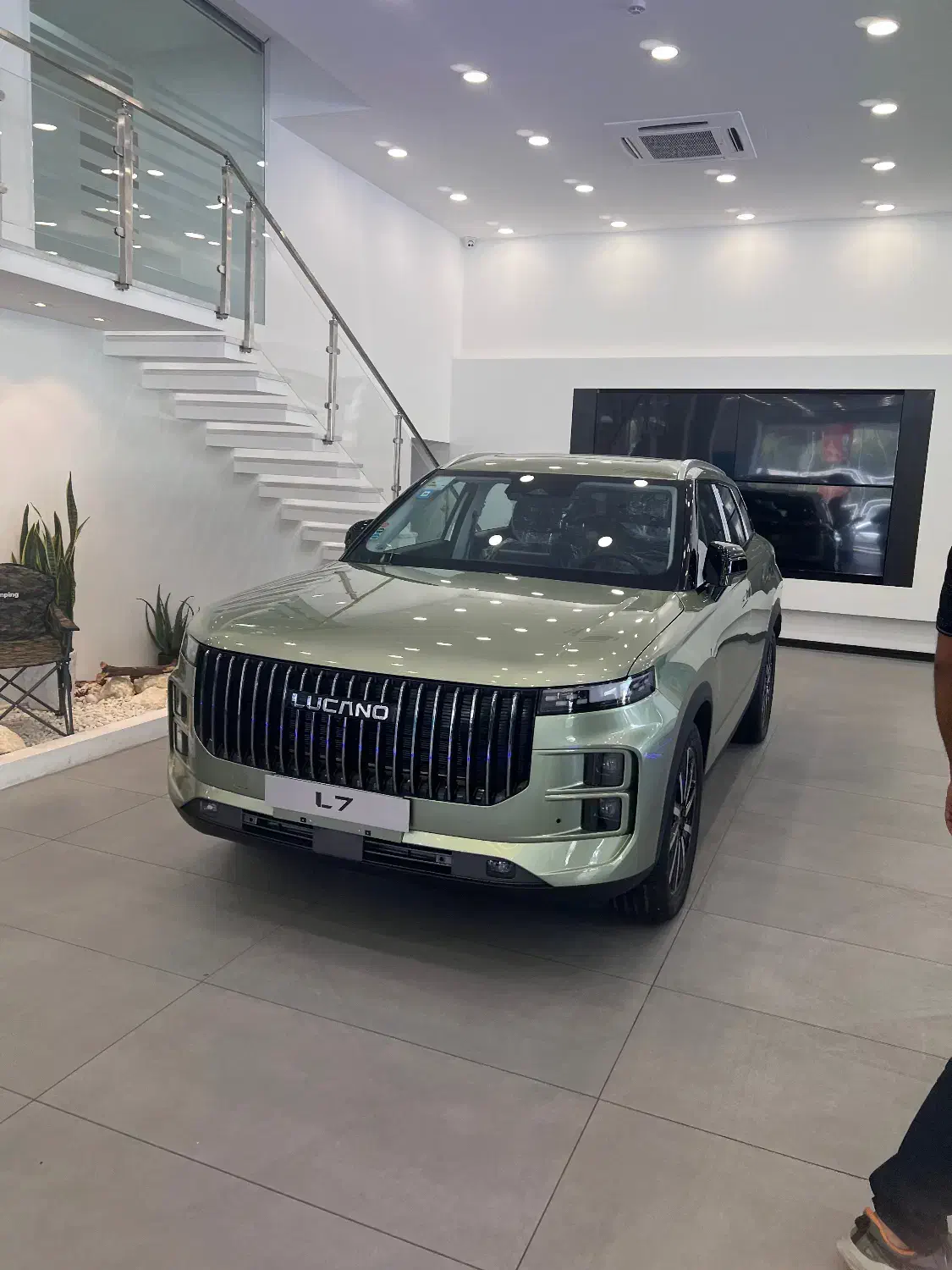 ثبت نام لوکانو L7|خودرو سواری و وانت|شیراز, کاراندیش|دیوار