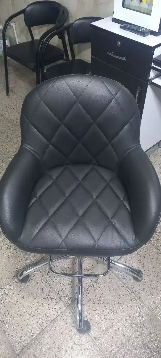 صندلی لگنی|صندلی و نیمکت|ملایر, |دیوار